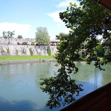 Vrbas Hotel 3*
