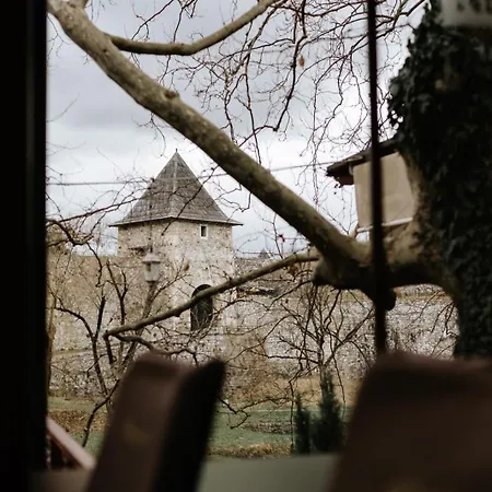 Vrbas Hotel 3*