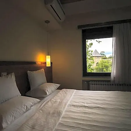 Vrbas Hotel 3*